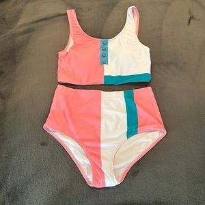 Women’s medium bikini 👙!!! Brand unknown